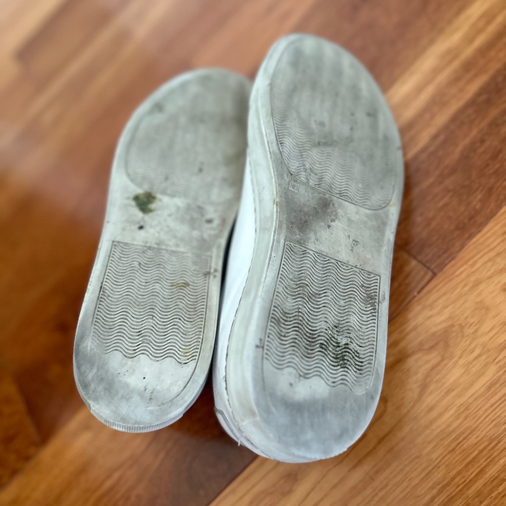 Common Projects Sneaker - image 4